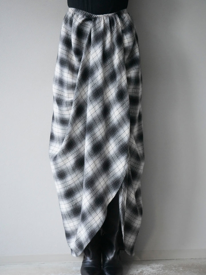 [予約]タックデザインチェックスカート/ホワイト×ブラック