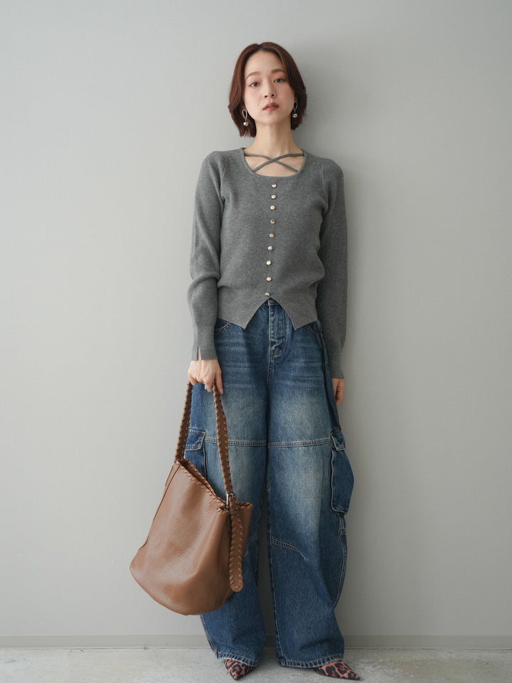 [予約]クロスデザインネックシルバーボタンニット/gray