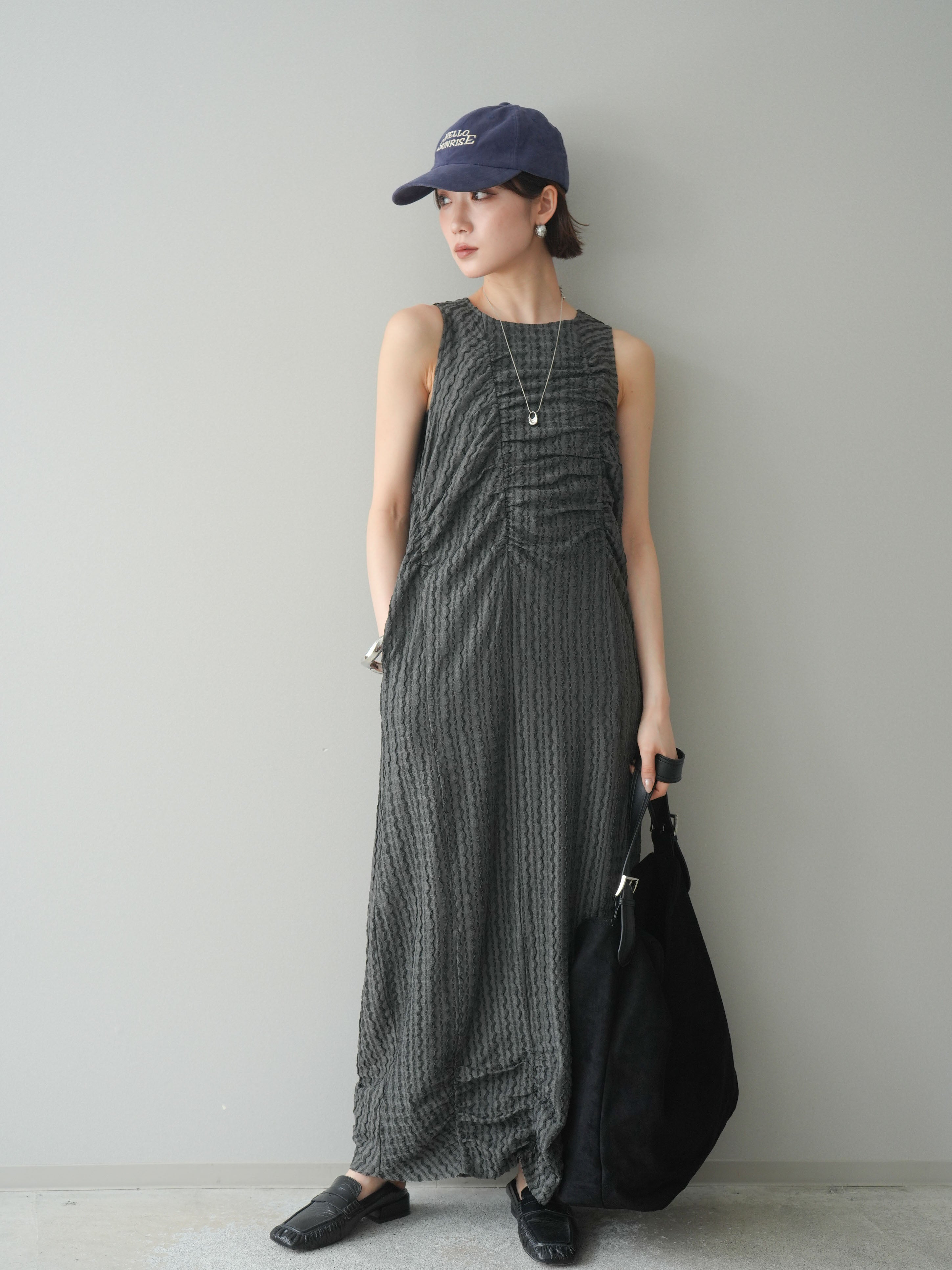 予約]シャーリングジャガードノースリーブワンピース/gray – Lumier