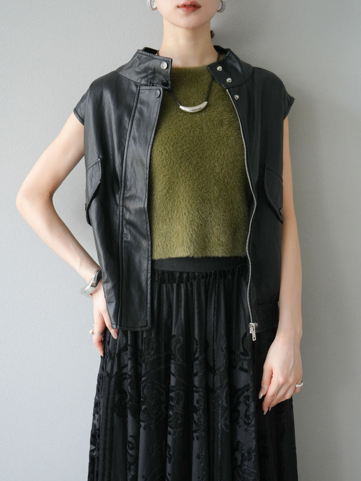 [予約]スリーブレスフェイクレザーブルゾン/ブラック
