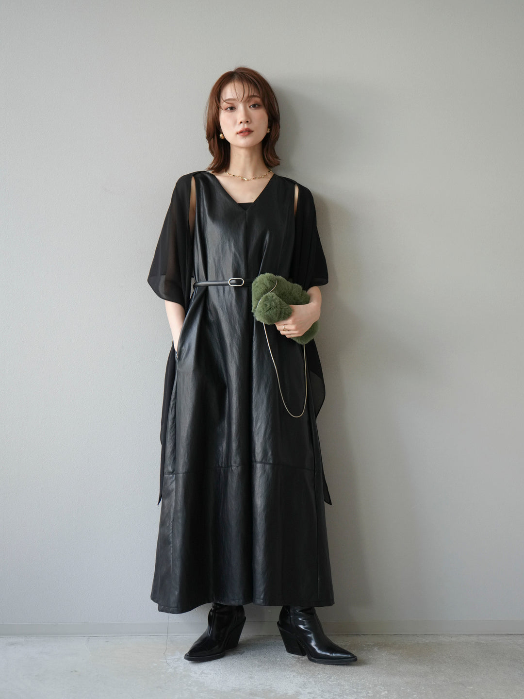 [予約]レザーAラインワンピース/ブラック