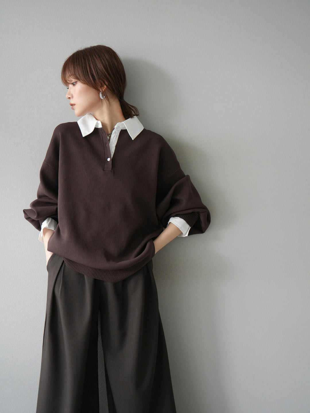 [預訂] 領口Polo針織套衫/棕色
