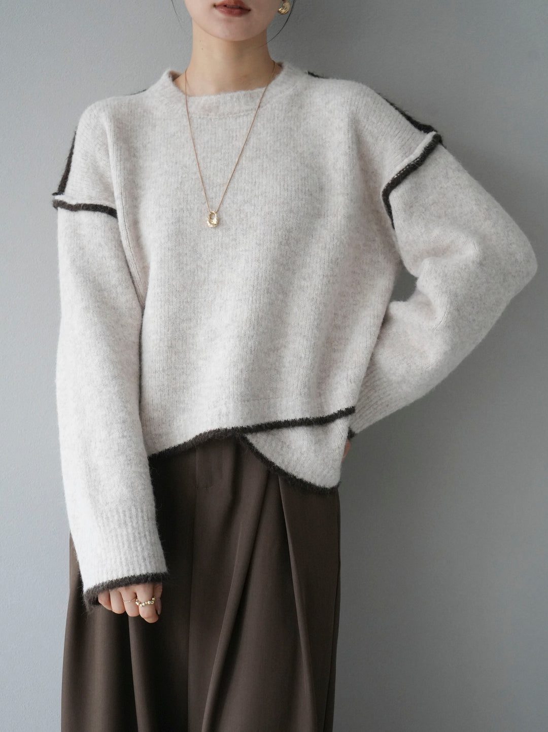 [預訂] 色彩協調針織套頭衫/象牙色