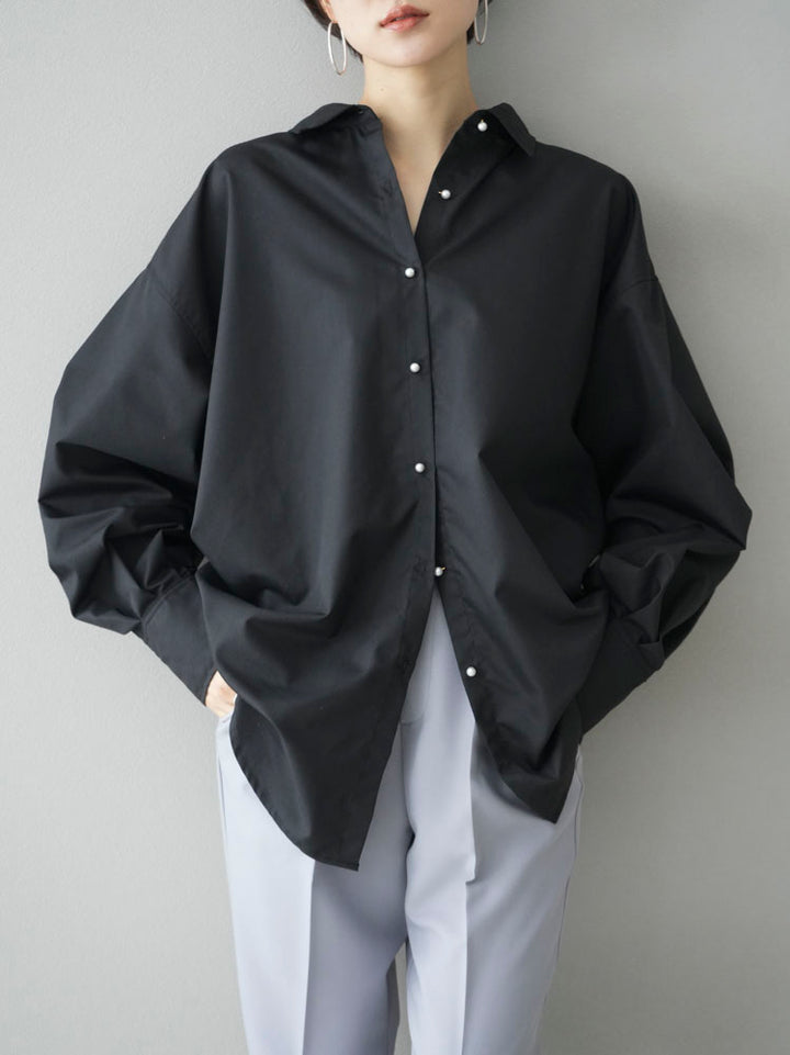 【預訂】珍珠紐扣捲袖襯衫/黑色