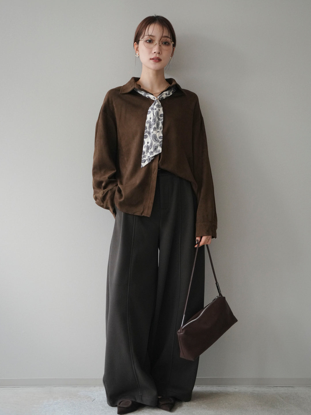 [予約]スカーフ付きスエードシャツ/brown