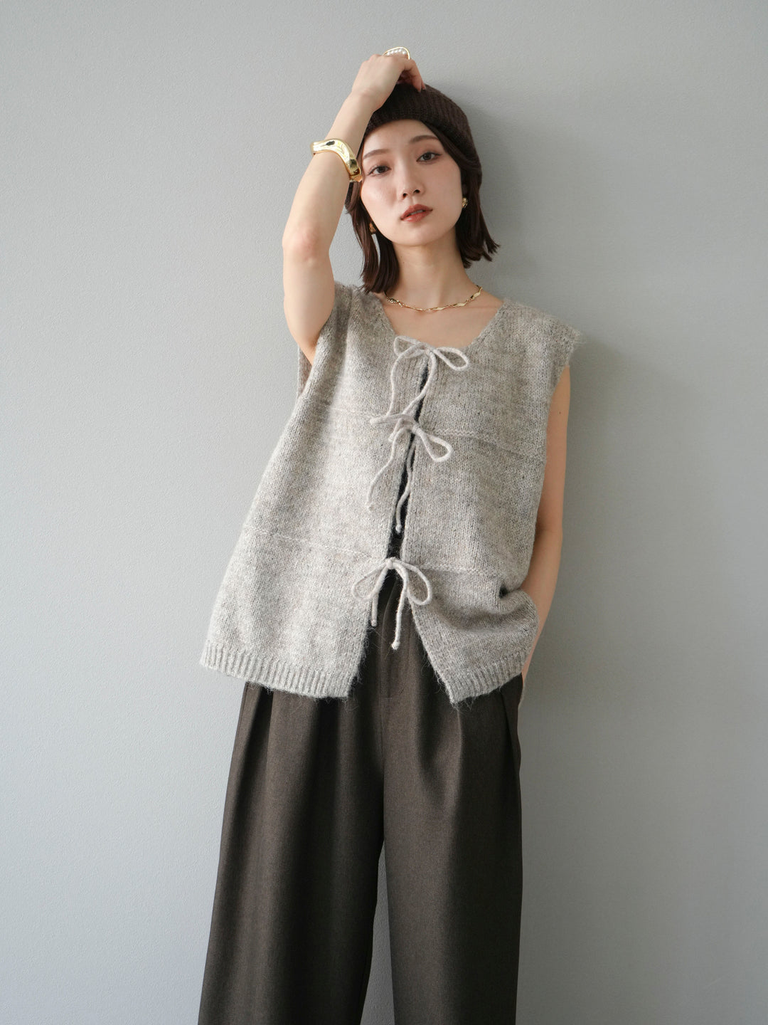 [予約]フロントスリットリボンニットベスト/ベージュ