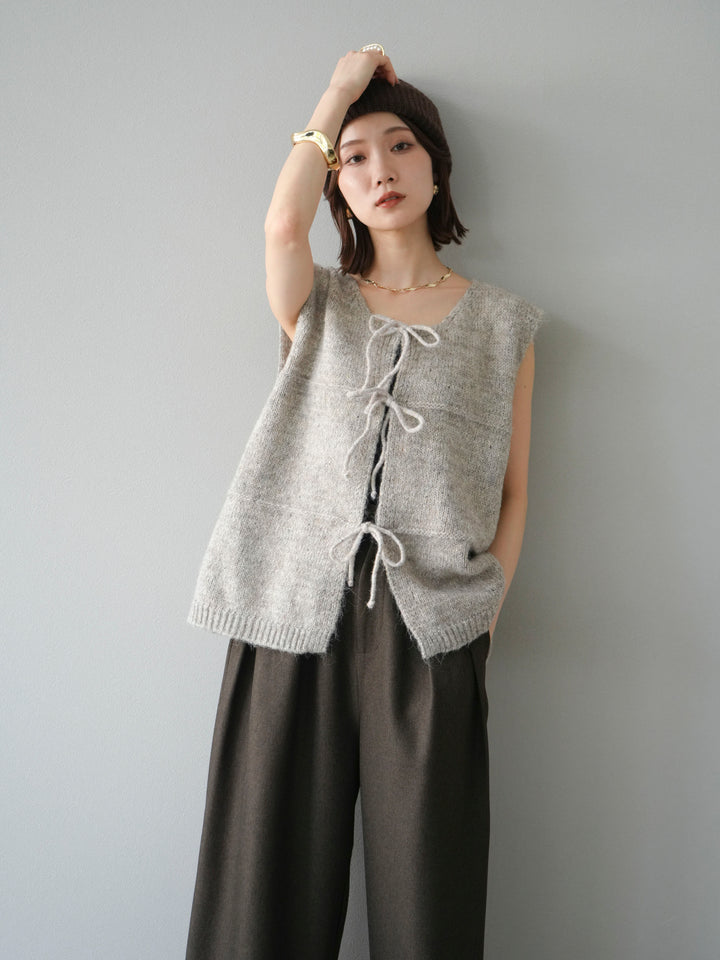 [予約]フロントスリットリボンニットベスト/ベージュ