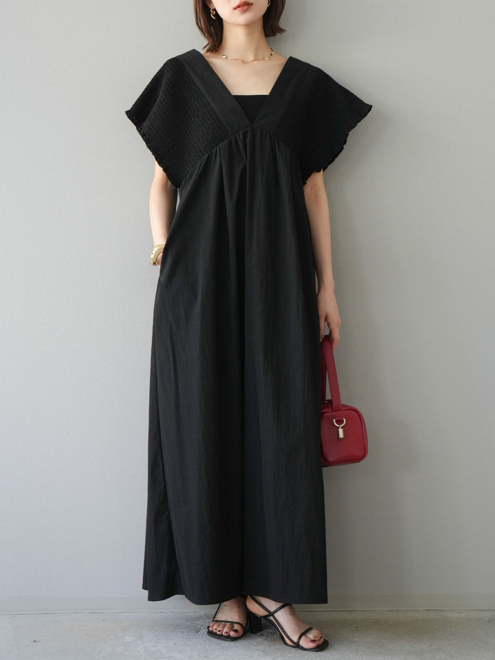 [予約]シャーリングVネックワンピース/ブラック