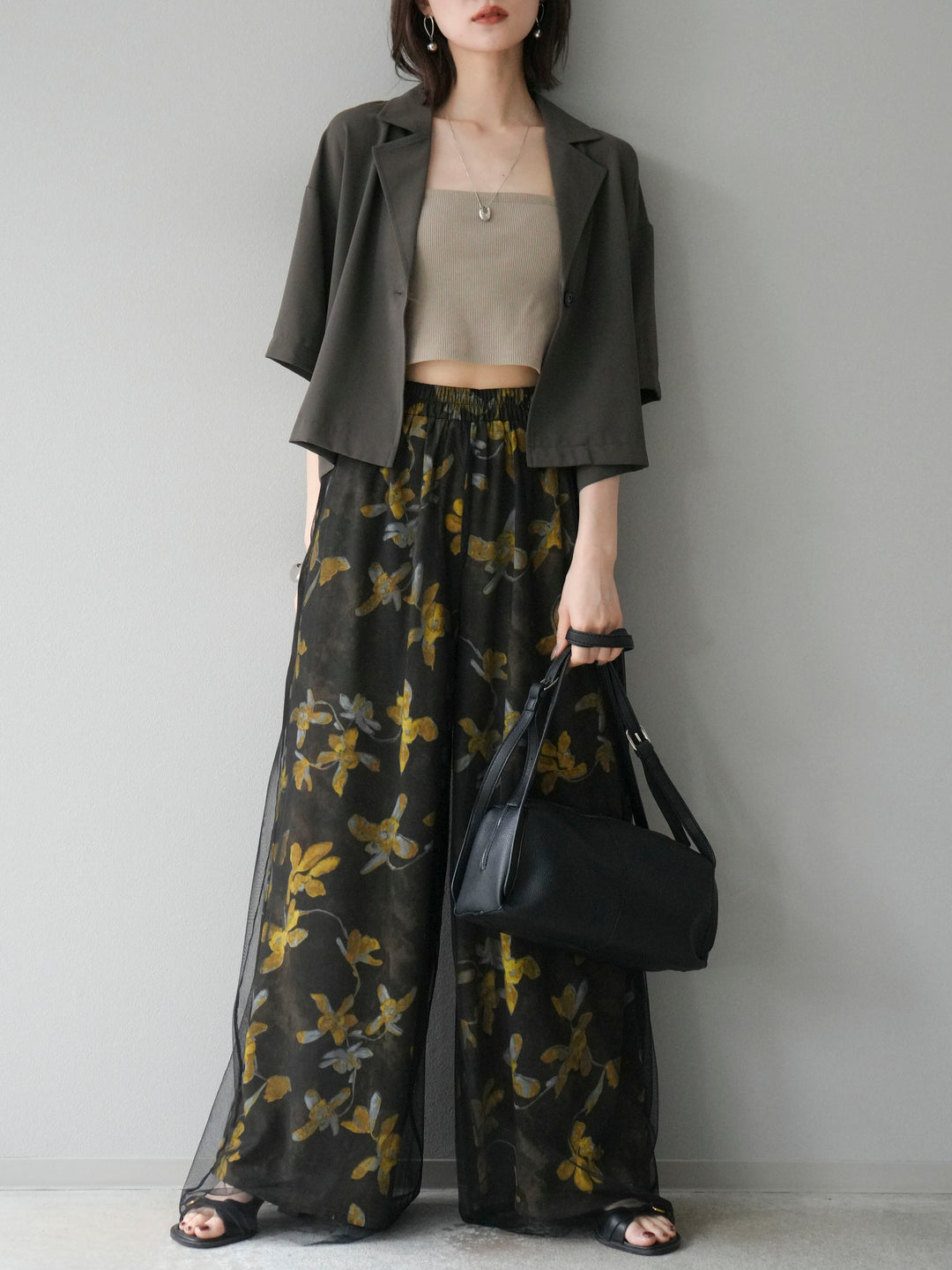 [SET]ハーフショートジャケット+フラワープリントチュールレイヤードパンツ(2set)