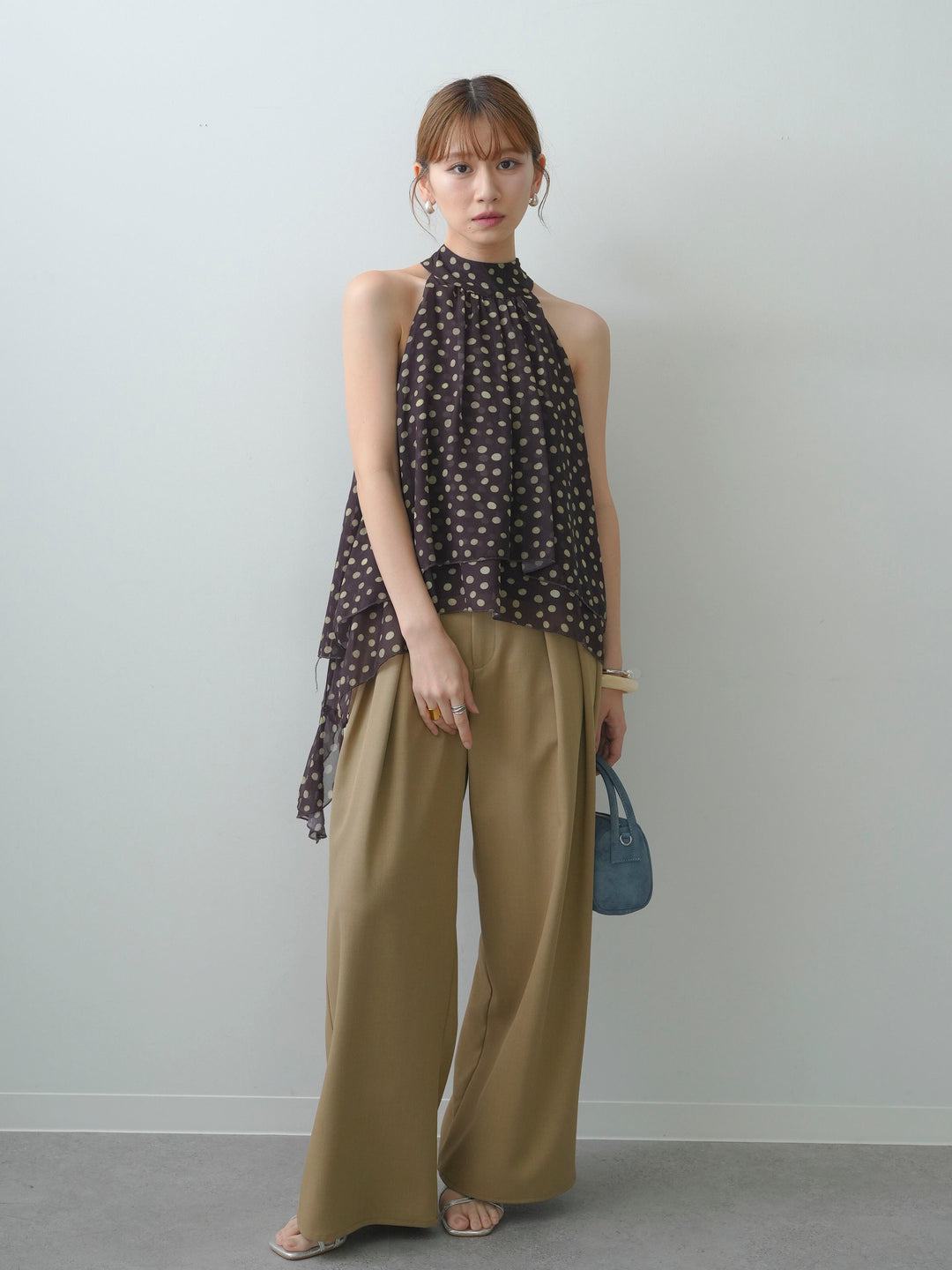 [予約]ドットシフォンノースリブラウス/brown