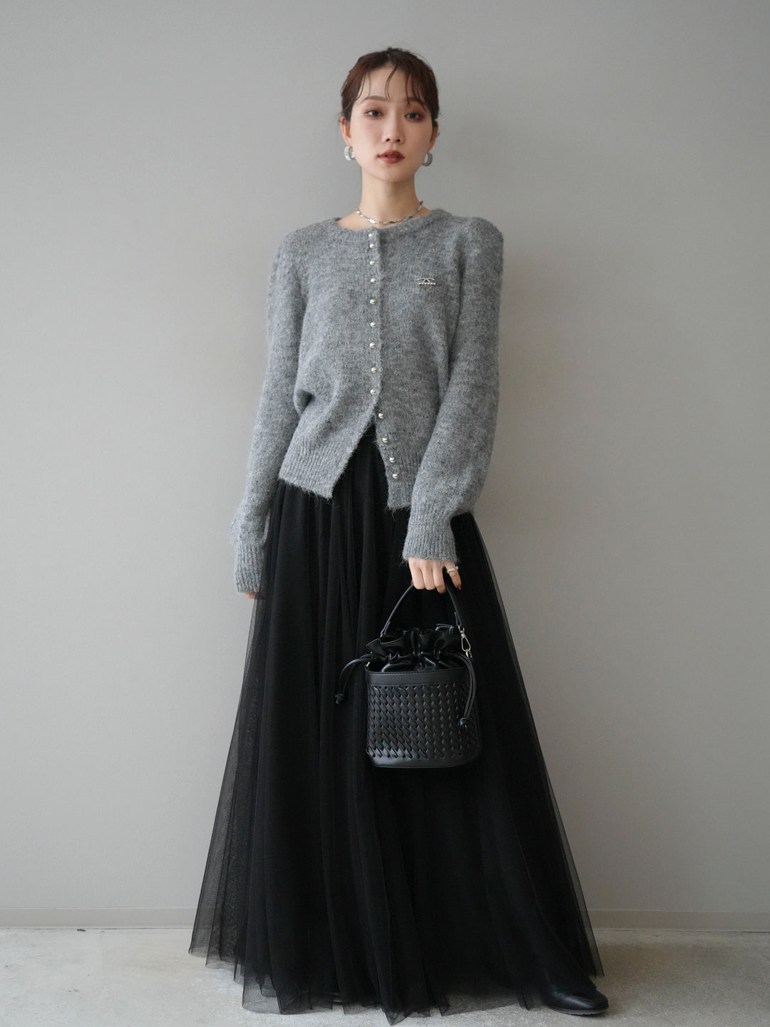 [予約]ブローチ付silverボタンミックスニットカーディガン/gray