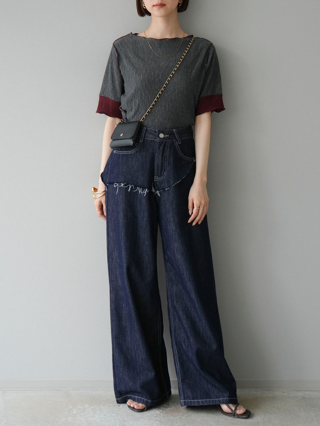 [SET] 百褶同色船領套頭衫 + 臀部設計牛仔褲（2 件組）