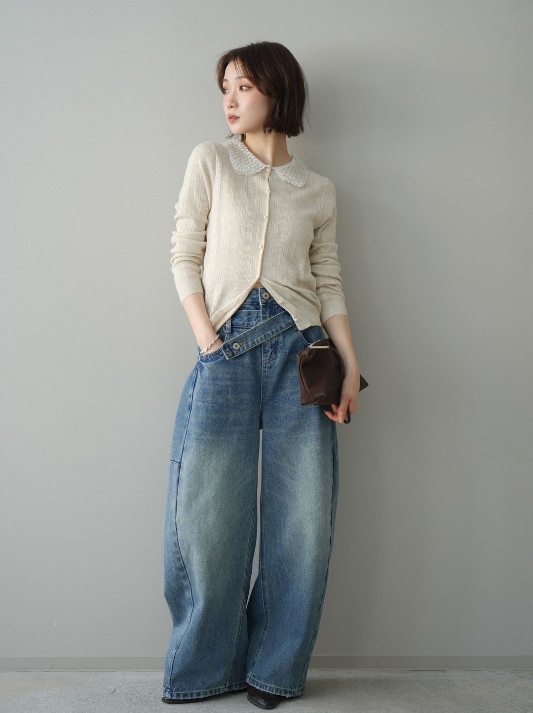 [予約]ビジュー襟パールボタンニットカーディガン/ivory