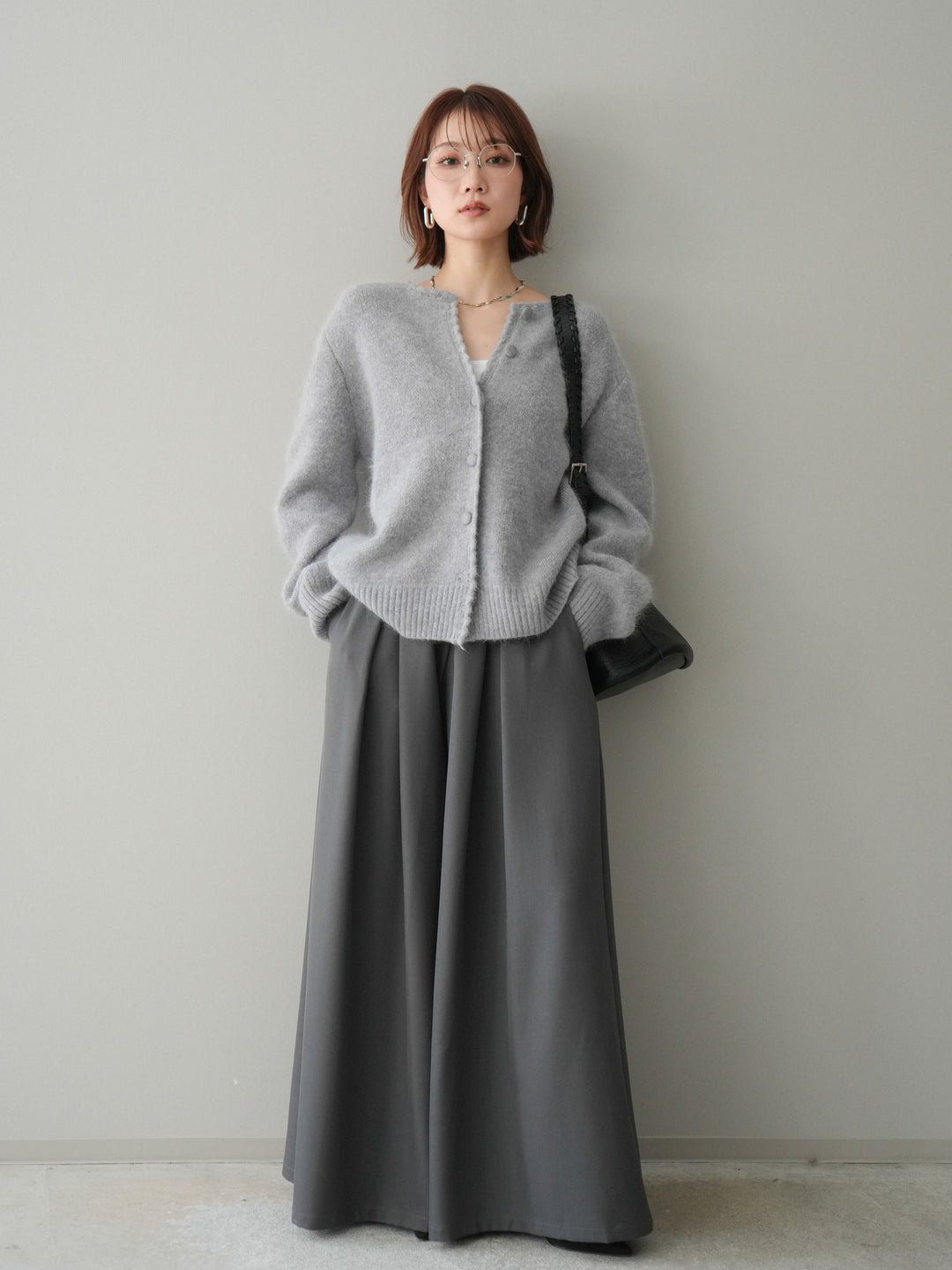 [SET]くるみボタンニットカーディガン+テープベルトタックバギーパンツ(2set)