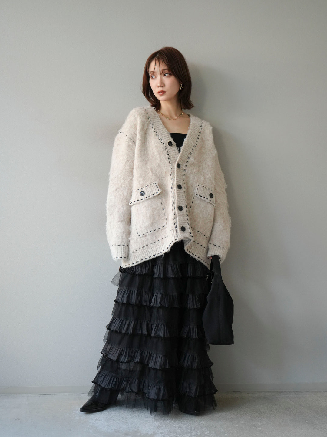 [予約]ステッチVネックニットカーディガン/アイボリー