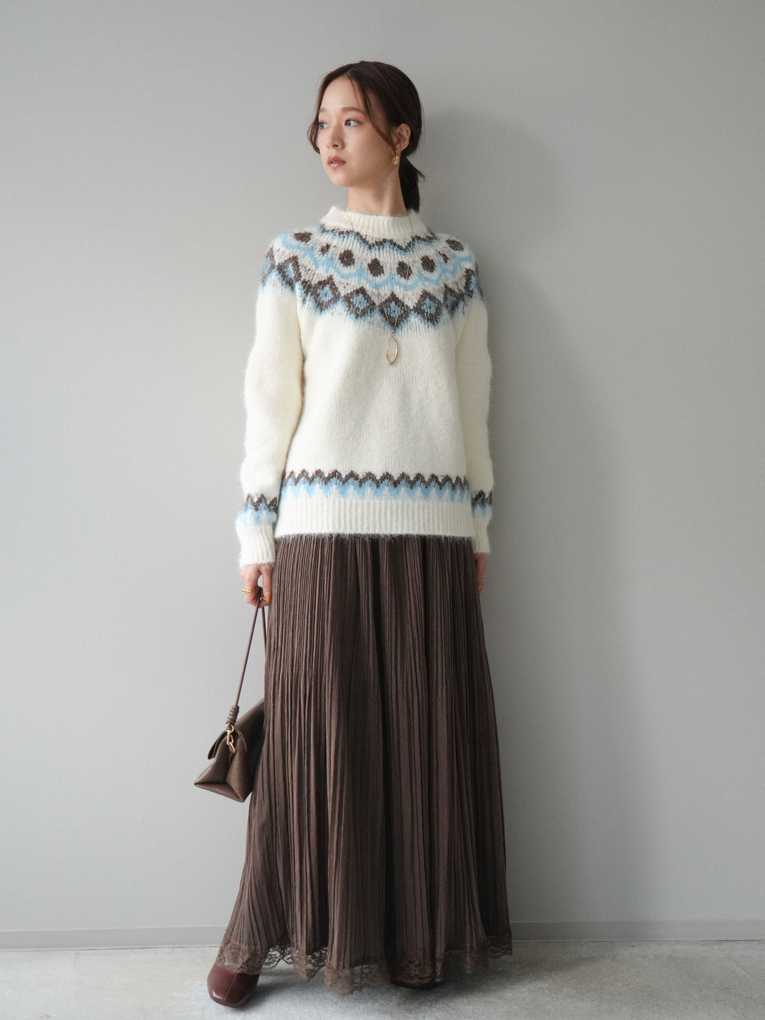[SET]ソフトタッチ求心柄ニットプルオーバー+裾レーススウェードプリーツマキシスカート(2set)