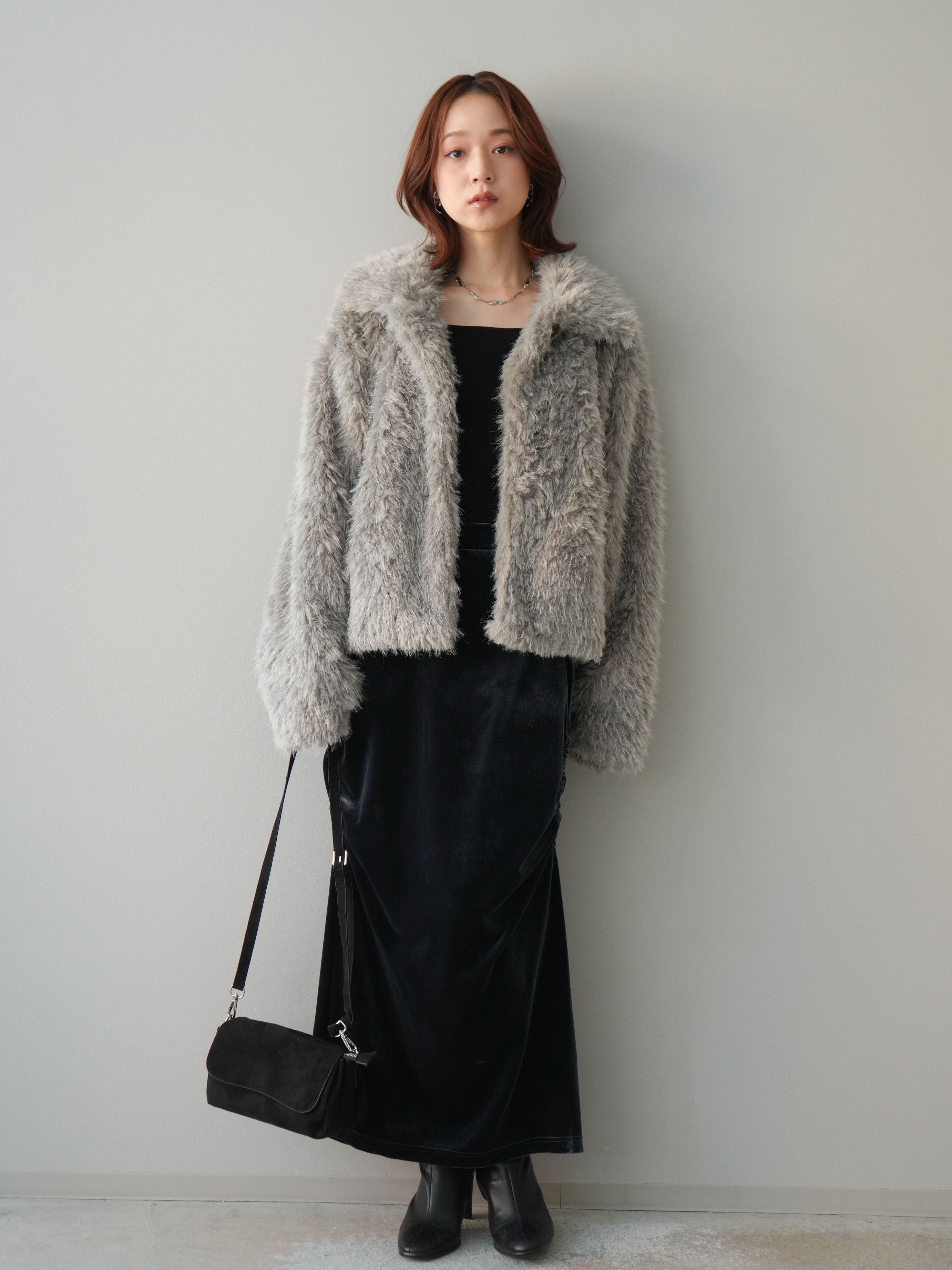 【美品】フォクシー 長袖ジャケット 襟ベロア ショート丈 40 無地 ブラック FOXEY – ページ – FOXEY 公式オンラインブティック