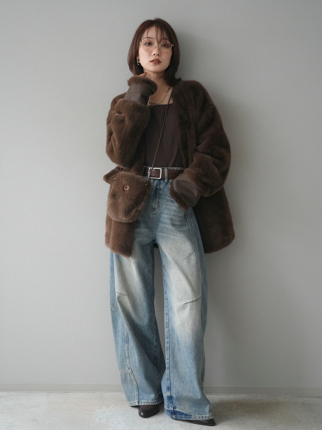 [SET]バッグ付エコファーノーカラーコート+ベルト付カーブデニムパンツ(2set)