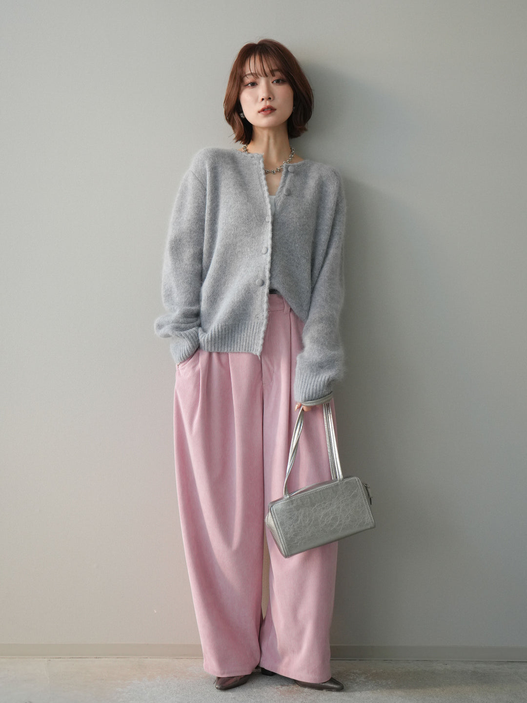 [予約]くるみボタンニットカーディガン/gray