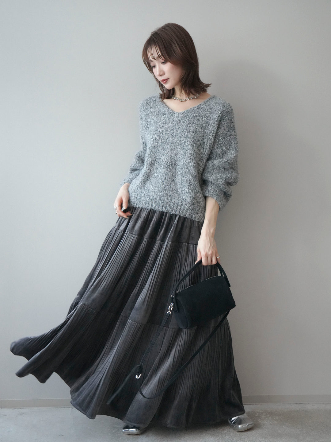 [SET]Vネックミックスヤーンニットプルオーバー+ベロアティアードワッシャースカート(2set)