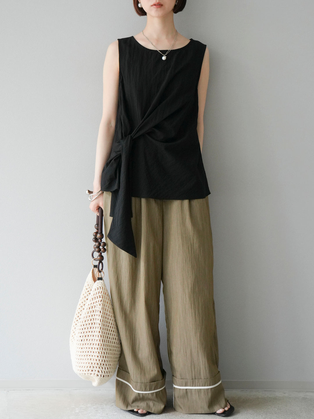 [SET] 前裹式無袖上衣+麻質下擺回型寬褲（2件組）