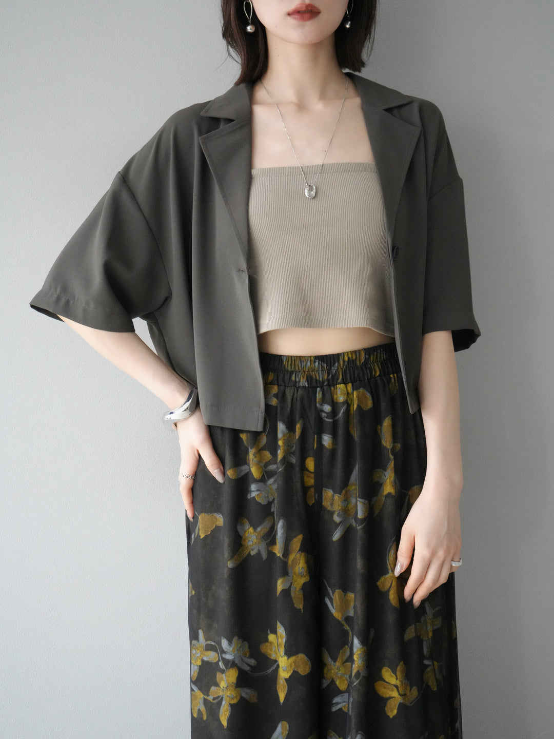 [予約]ハーフショートジャケット/チャコール