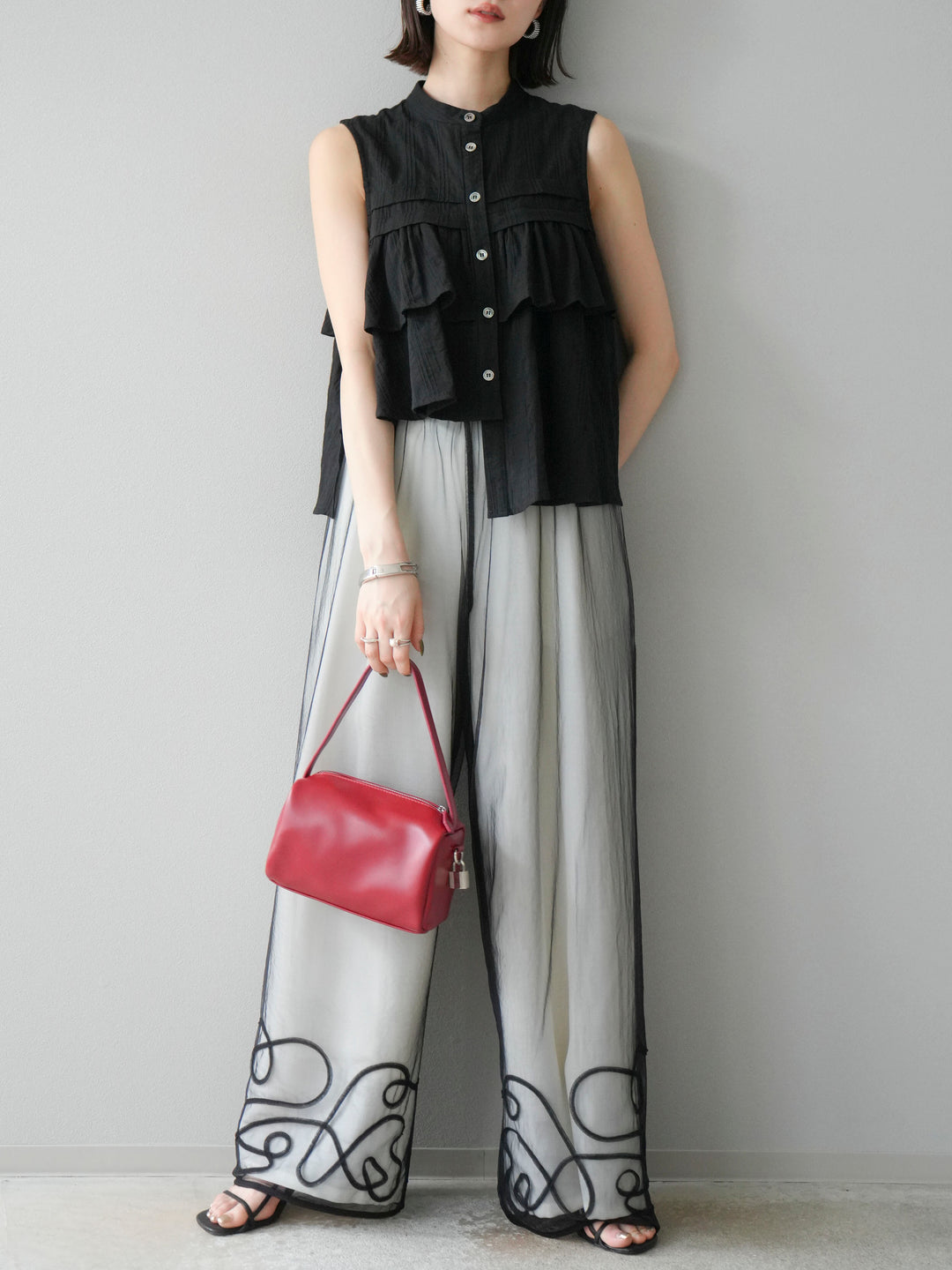 [SET]ドビーストライプアシンメトリーフリルノースリブラウス+コード刺繍チュールレイヤードパンツ+リネンライクイージーワイドパンツ(3set)