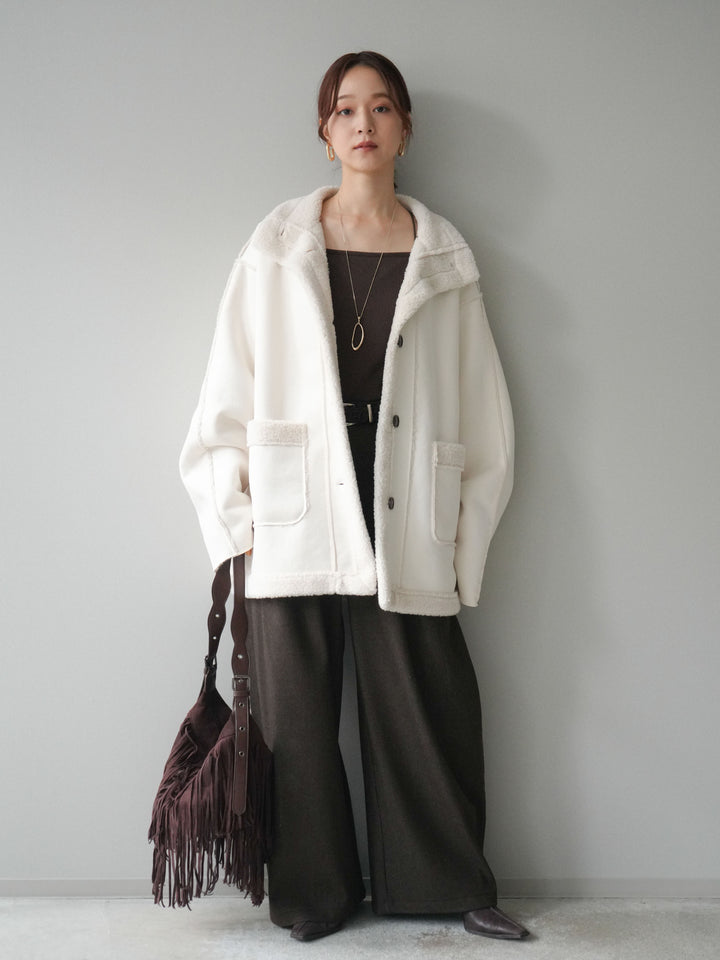 [SET]スタンドネックフェイクムートンミディアムコート+アニマル柄ベルト付きウールタッチワイドパンツ(2set)