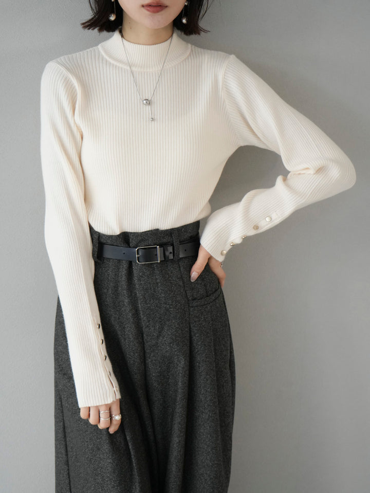[Pre-order] Sleeve button bottle neck ribbed knit top/ivory