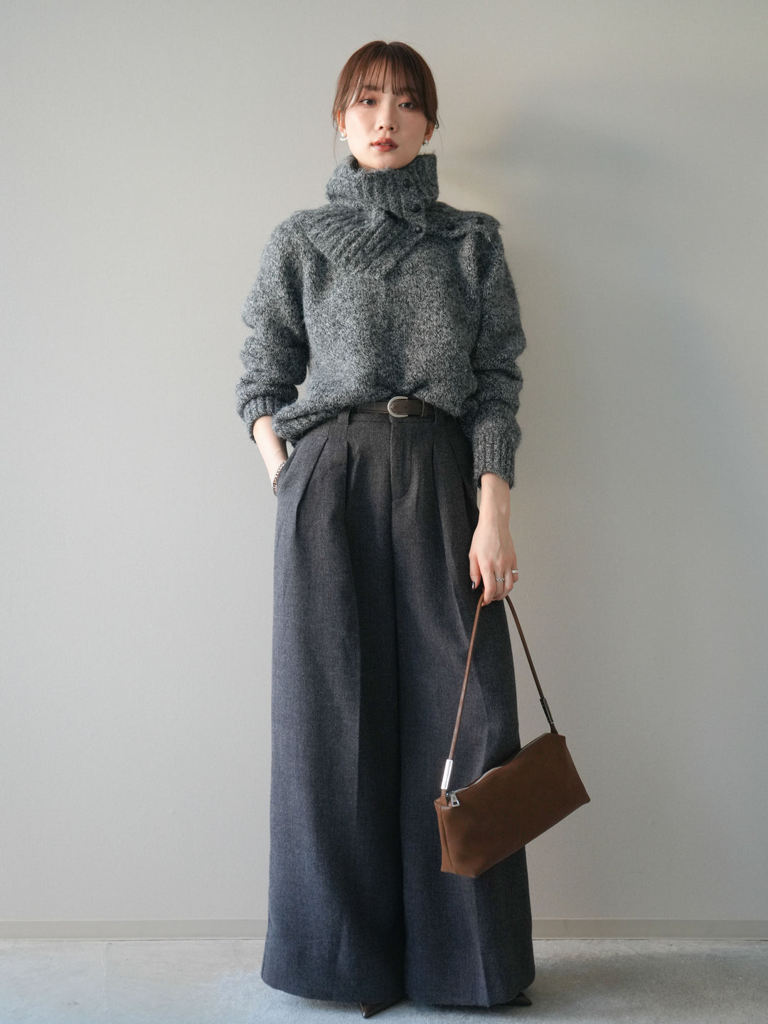 [予約]ウールタッチベルト付ワイドパンツ/charcoal