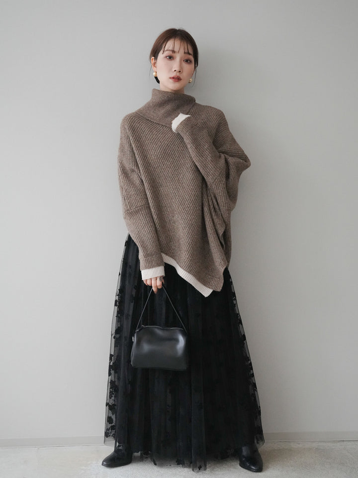 [予約]配色アシンメトリードルマンニットプルオーバー/oatmeal