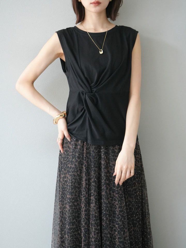 [予約]フロントツイストノースリーカットソー/ブラック