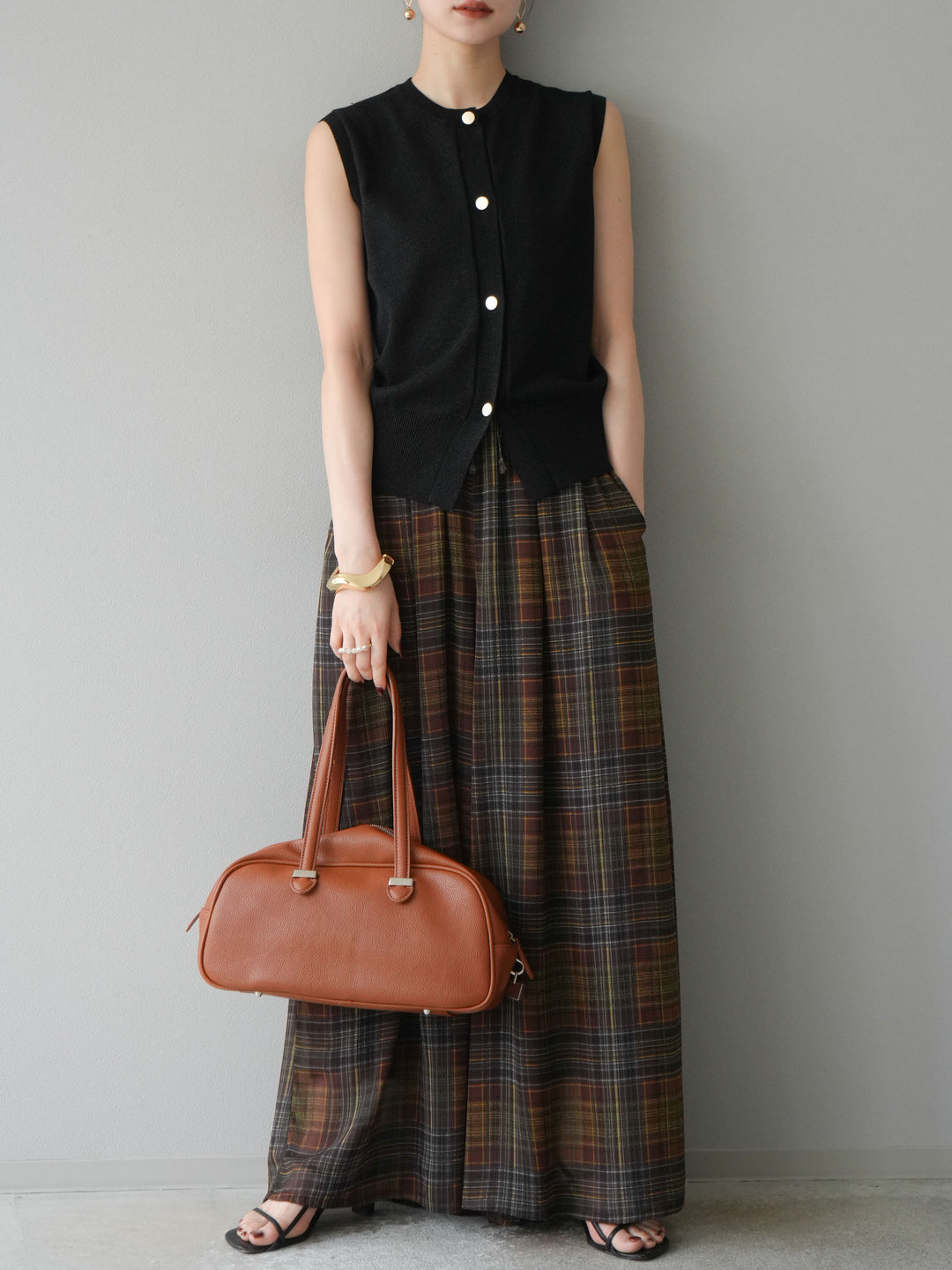 [SET] 金銀絲針織背心 + 透視格紋寬鬆褲 (2 件套)