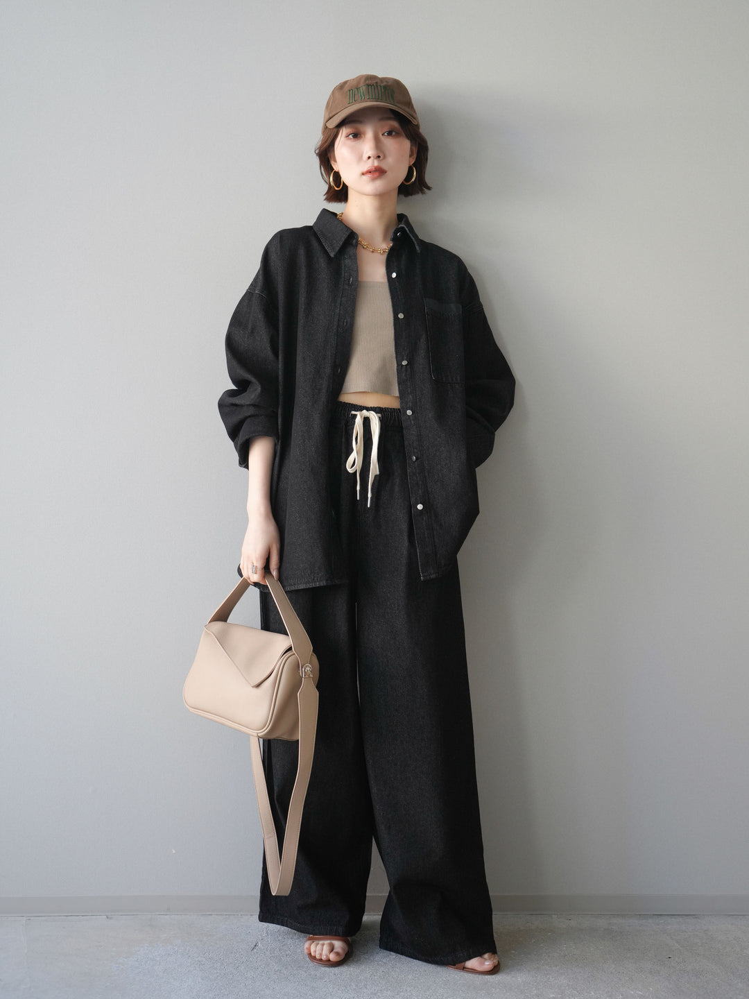 [SET]ポイントレザーオーバーデニムシャツ+ドロストワイドデニムパンツ(2set)
