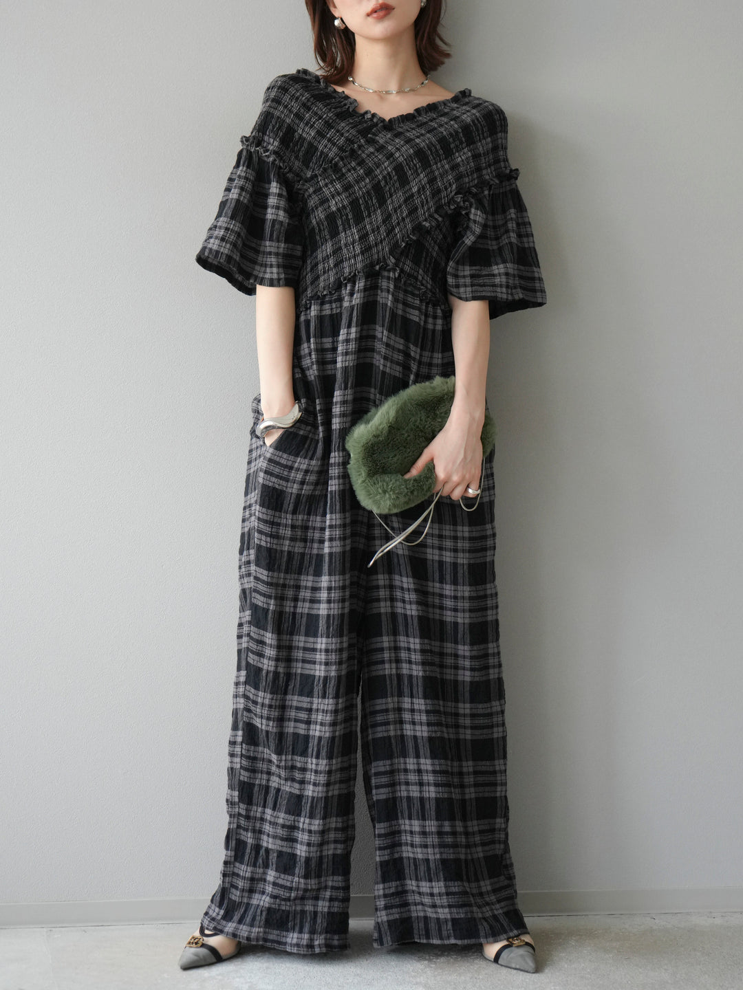 [予約]チェック柄ハーフスリーブシャーリングクロスサロペット/ブラック