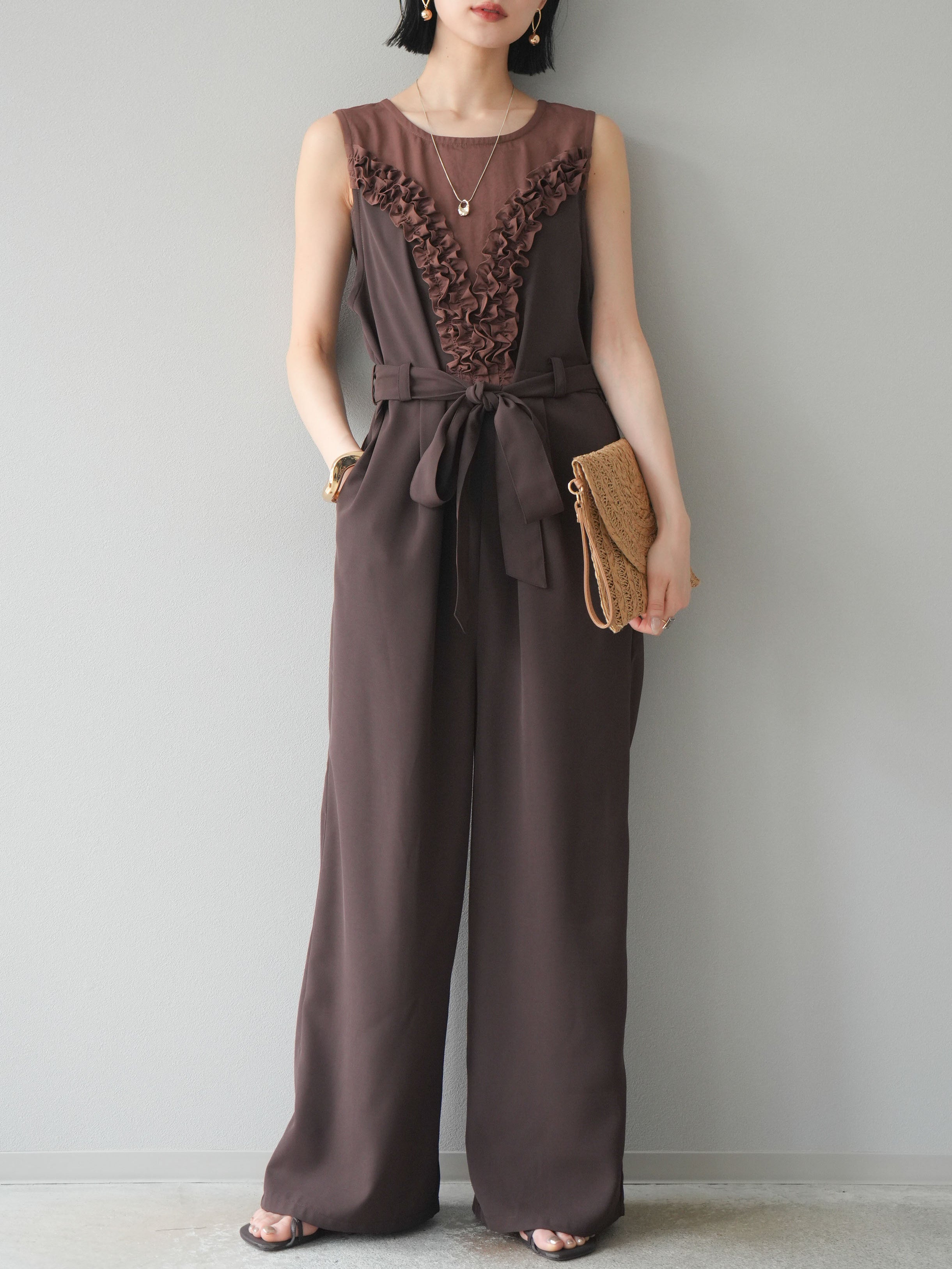 PAMEO POSE Nylon Jumpsuits ジャンプスーツ ブラウン PAMEO POSE（パメオポーズ）の「【TRAPEZE】Nylon Jumpsuits