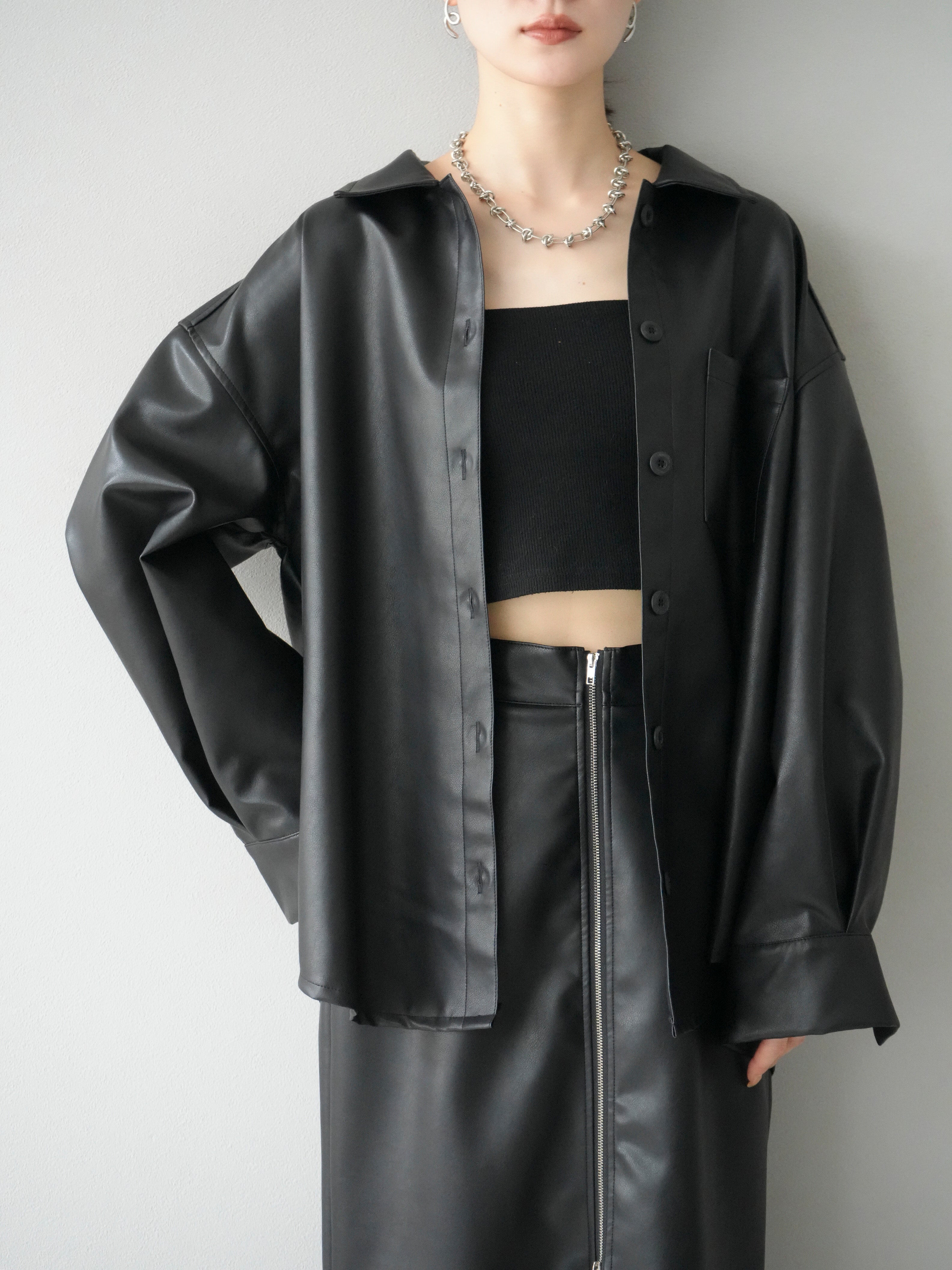 予約]フェイクレザーシャツ/ブラック – Lumier