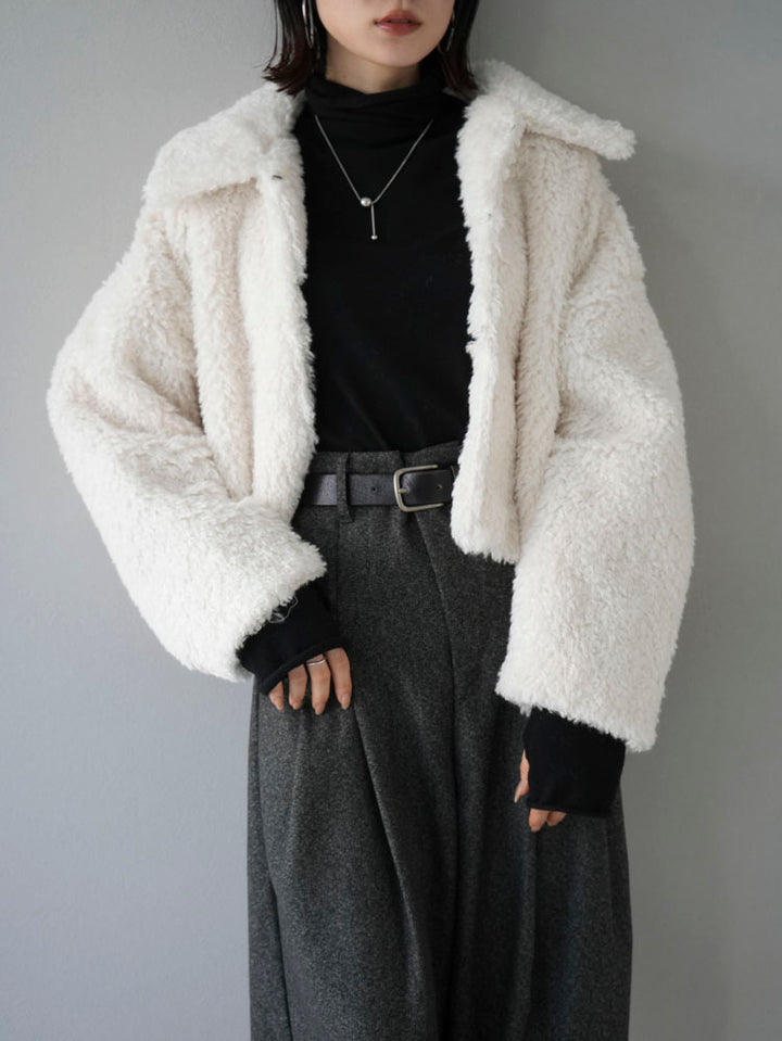 [Pre-order] Faux fur short jacket/off-white