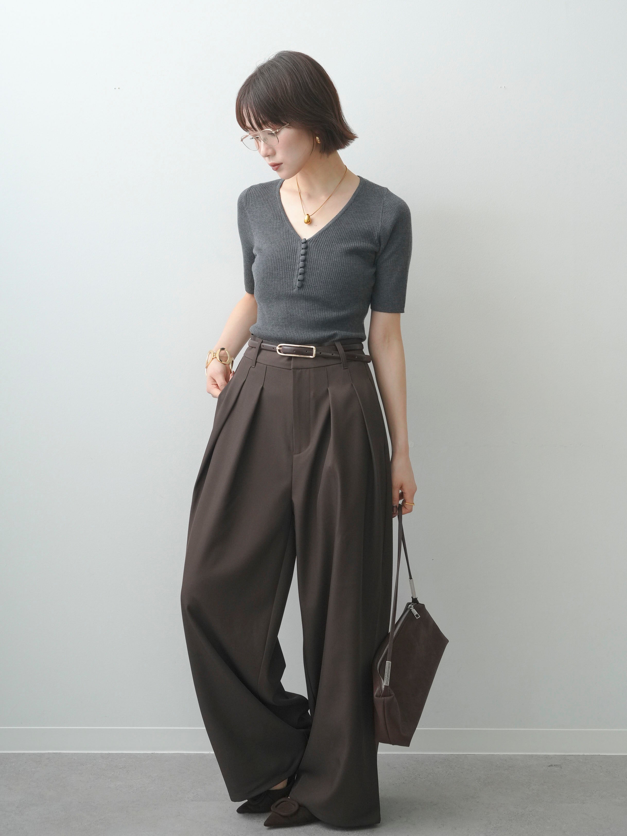 エリートグリップ　Rough Waters ダンボールニットグレー L 新品 予約]くるみボタンVネックリブニットトップス/gray – Lumier