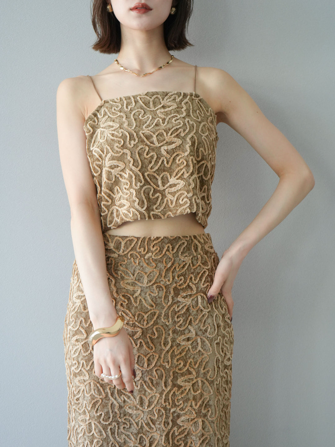 [予約]パイピングフラワーシアーベロアキャミソール/ベージュ