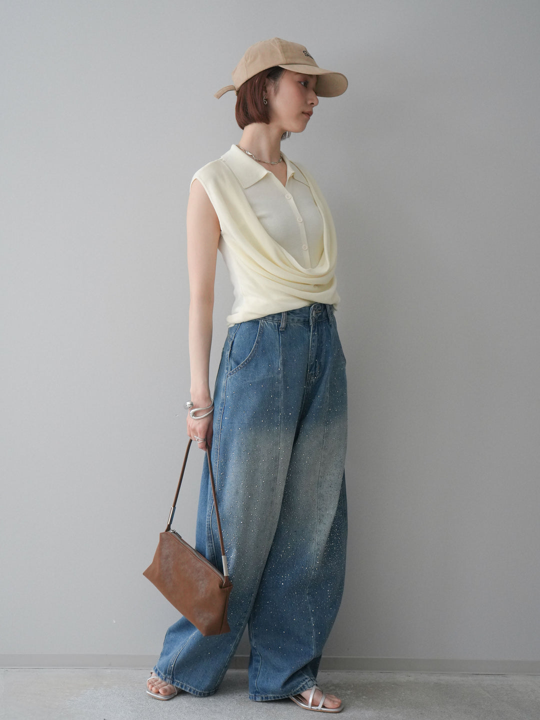 [SET]ノースリーブドレープニットトップス+フロントビジューカーブデニムパンツ(2set)