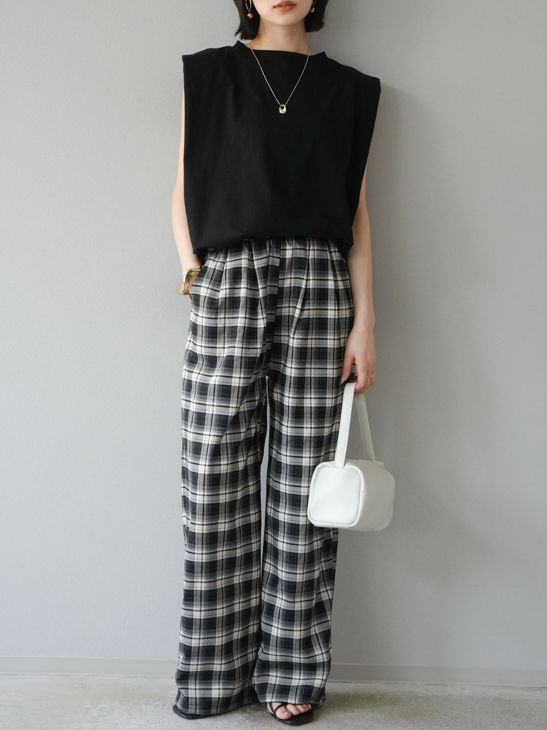 【預購】蕾絲層疊格紋寬褲/黑