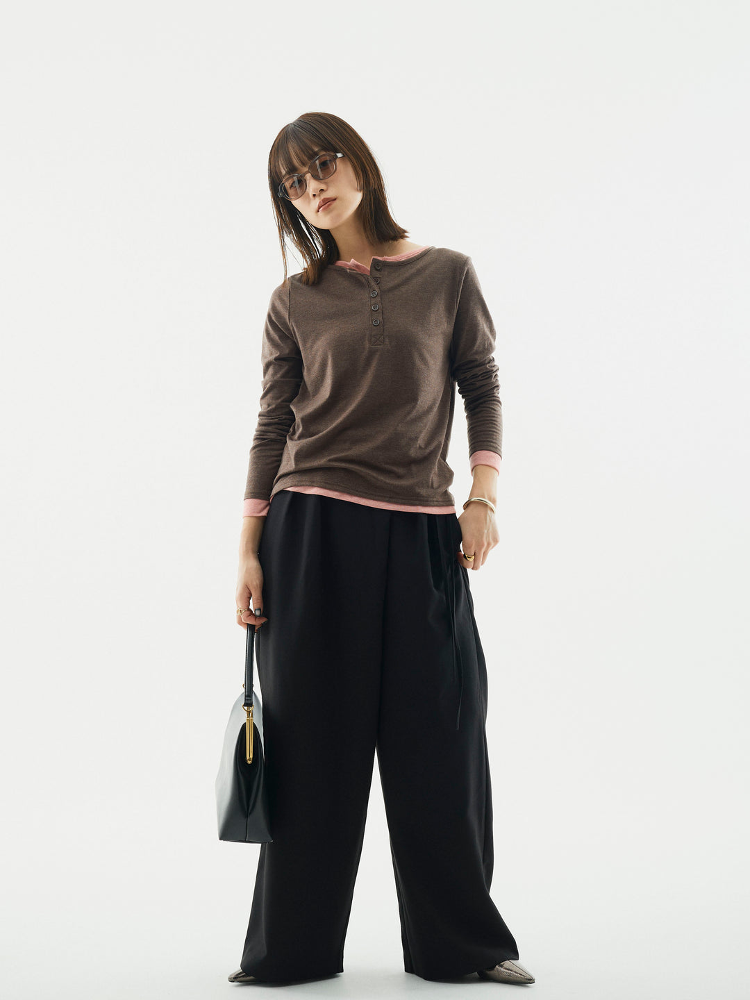 [予約]配色レイヤードヘンリーネックトップス/ブラウン