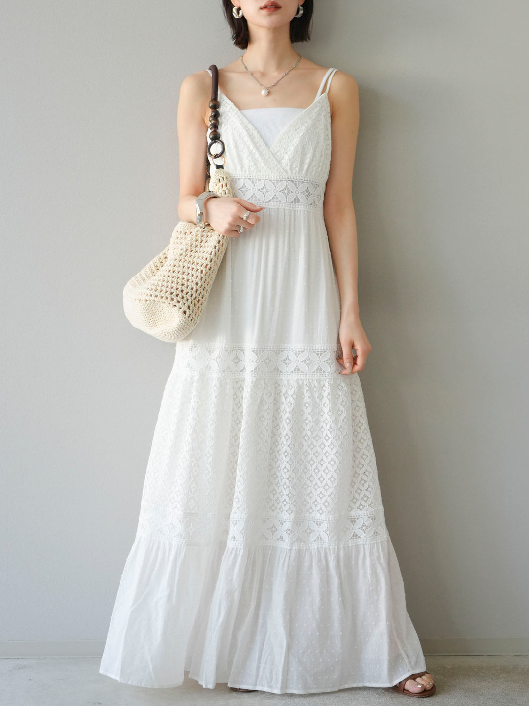 [SET] 蕾絲花邊吊帶裙+網紗羅紋罩杯吊帶背心（2件組）