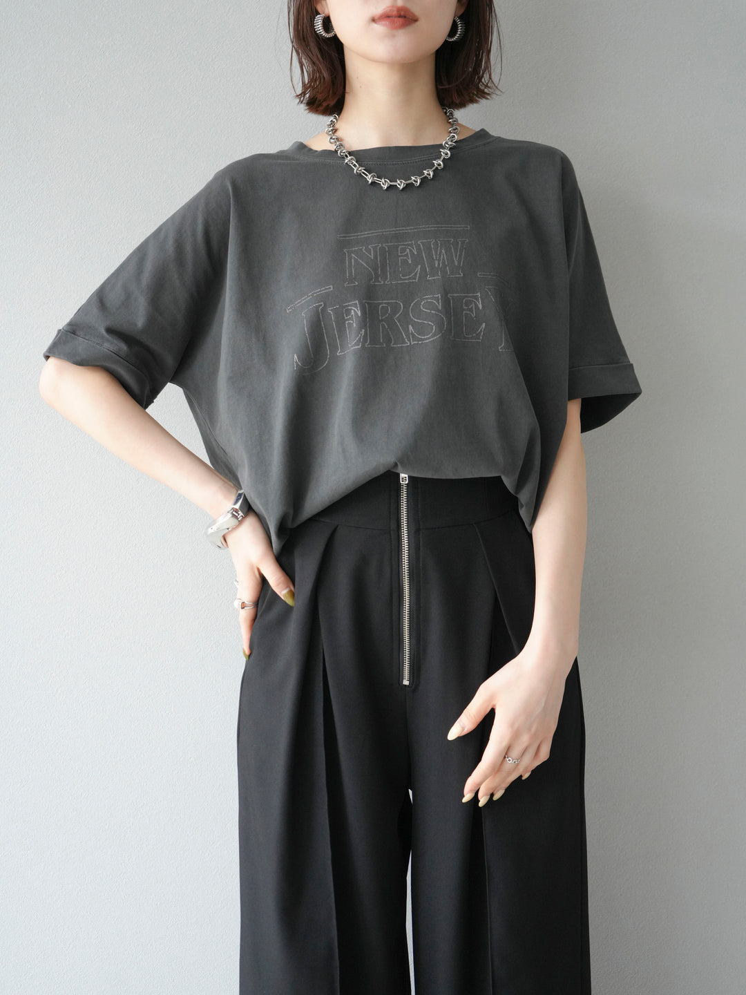 [予約]ビンテージロゴプリントTシャツ/チャコール