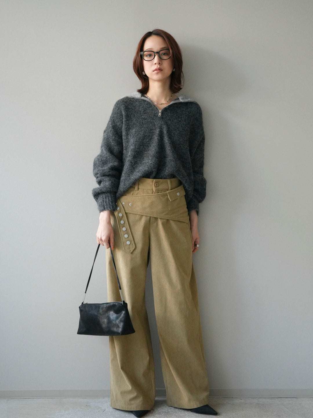 [予約]バイカラージップニットプルオーバー/charcoal