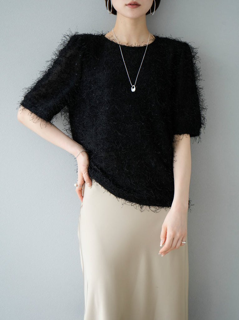 限定値下げ　新品未使用　roughlow エアリーフリンジシアートップス 予約]シアーフリンジトップス/ブラック – Lumier