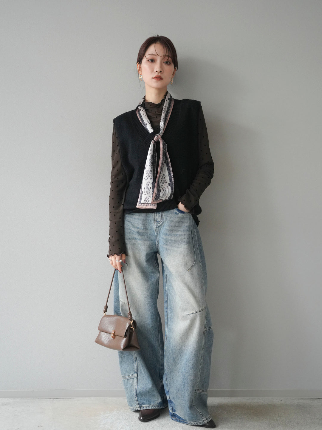 [予約]スカーフ付きニットベスト/black