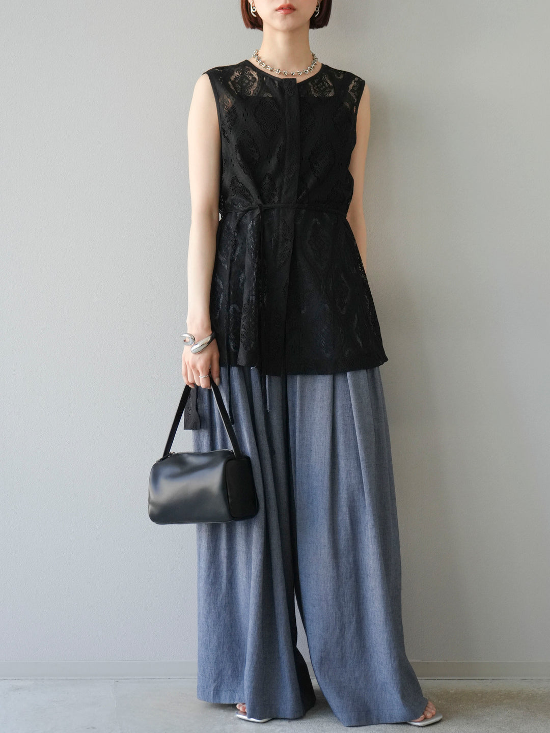 【預購】仿亞麻雙褶設計寬褲/藏青色