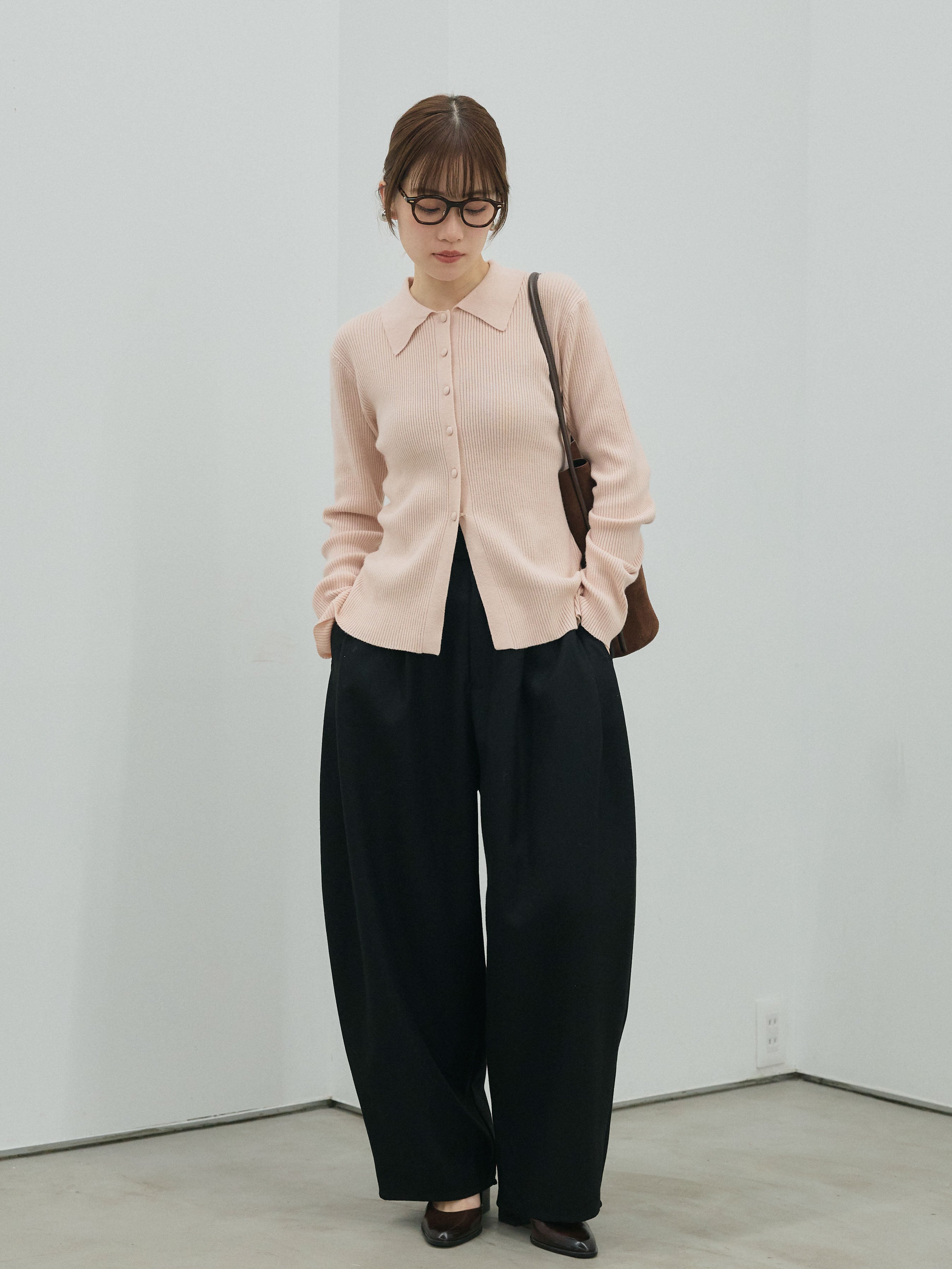 予約]モックスカルゼサイドタックコクーンパンツ/black – Lumier